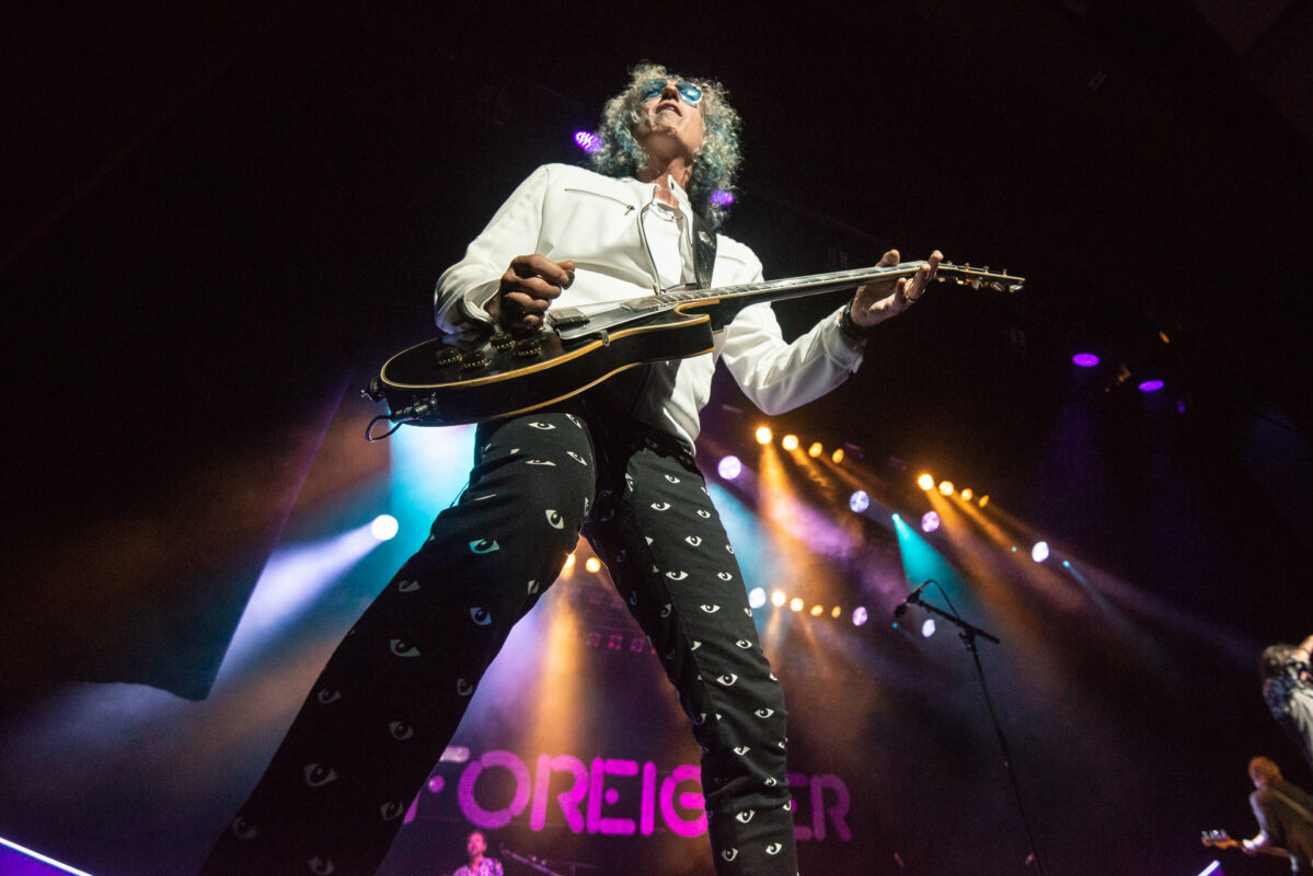 Foreigner-Web-12